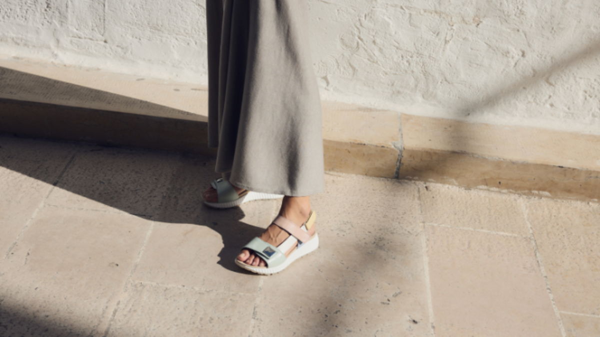 Gabor Sporty Sandals: Comfort and Style for an Active Summer